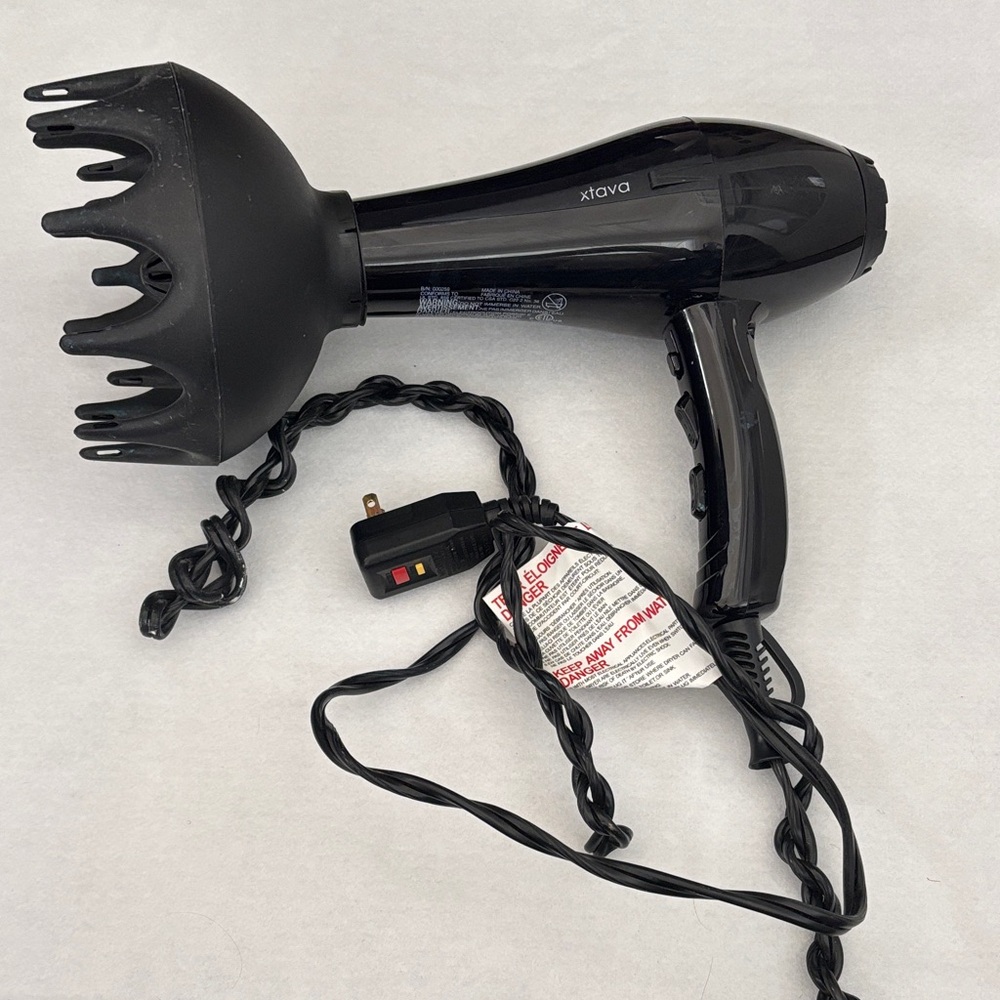 Black Xtava Hair Dryer with Black Orchid Diffuser